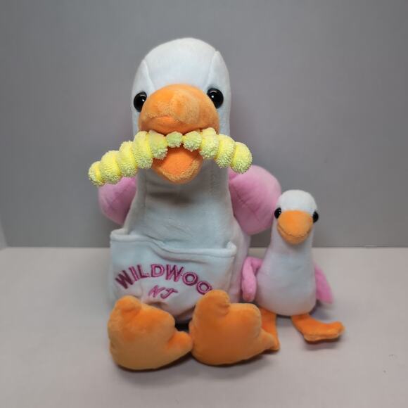 Seagull With French Fry Wildwood NJ With Baby Plush Toy Pink Fun Stuff - Picture 7 of 13
